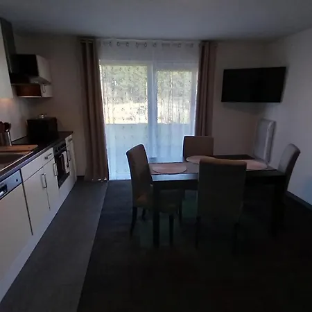 Apartment Sur Jardin Verdoyant Bertrix